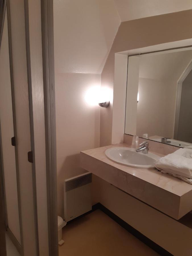 Hotel Les Forges Noyal-sur-Vilaine Esterno foto